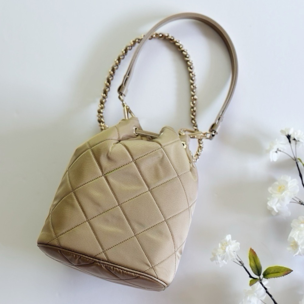 NEW Prada Women’s Re-Edition 1995 Chaîne Re-Nylon Bag Desert Beige Quilted - Picture 5 of 15
